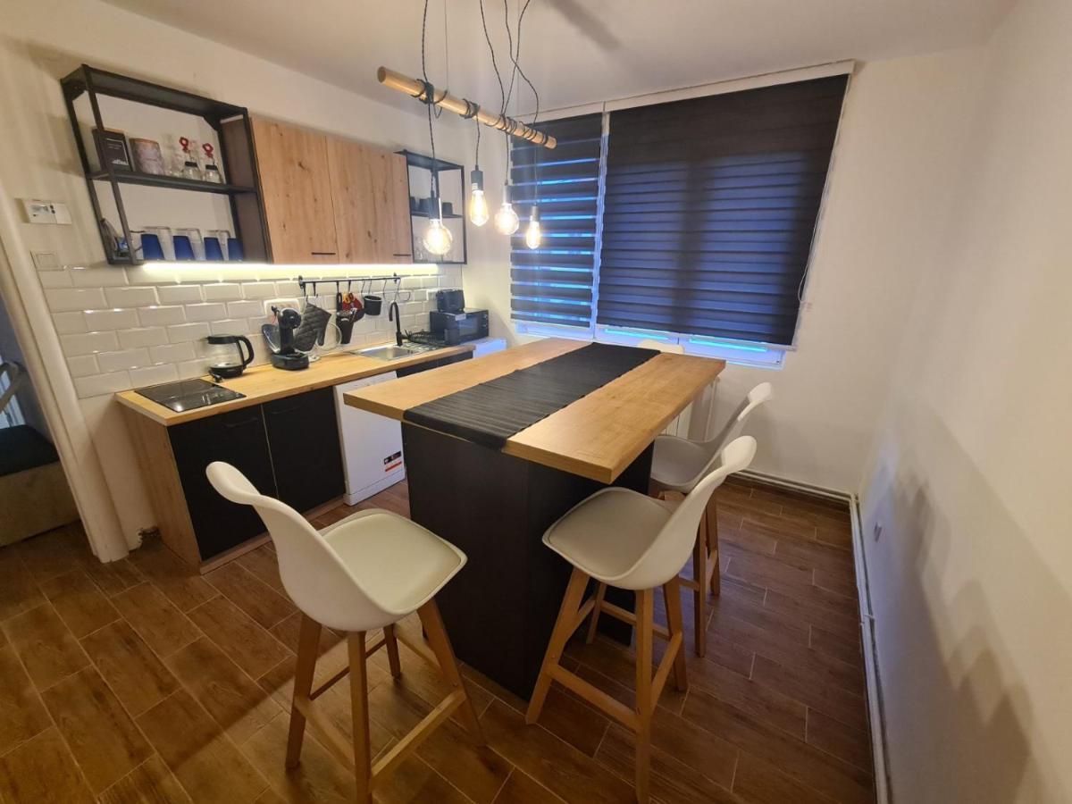 Mak Apartment - Free Parking - Balcony SJJ Esterno foto